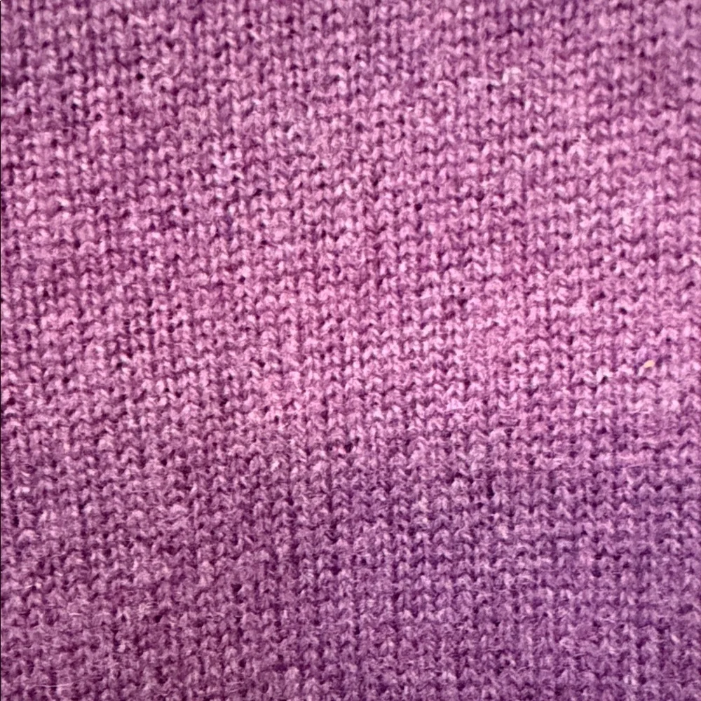 Vintage Polo by Ralph Lauren Mens M 100% Merino Wool Purple V-Neck Sweater